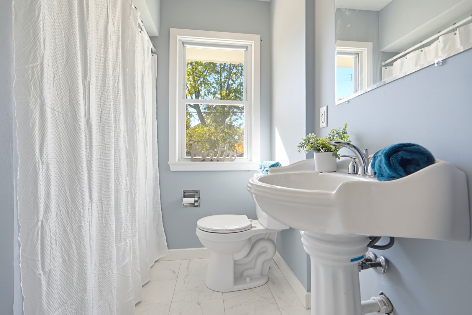 Full bathroom